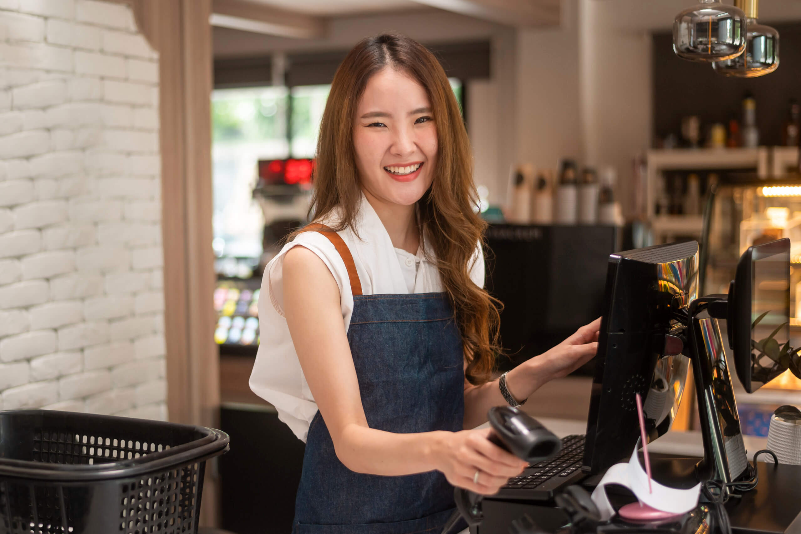 Cloud-Based POS Systems vs. Traditional POS: Which One is Right for Your Business?
