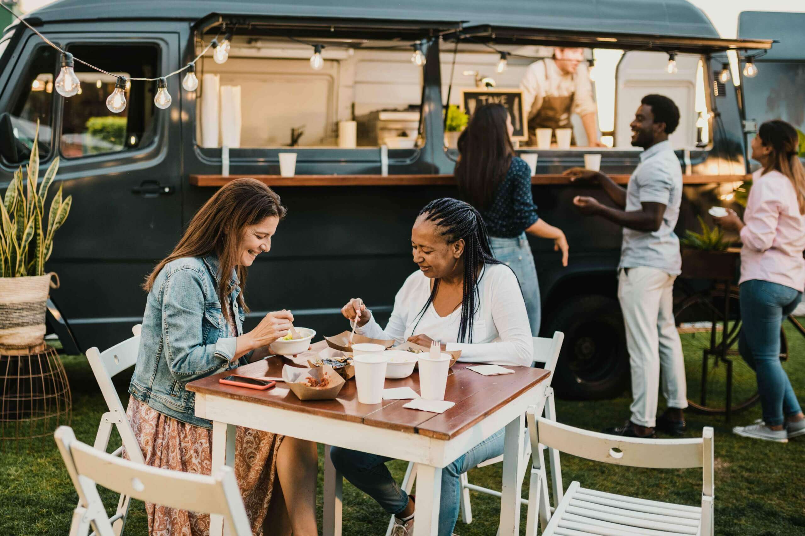How to start a food truck business - 10 important things to consider