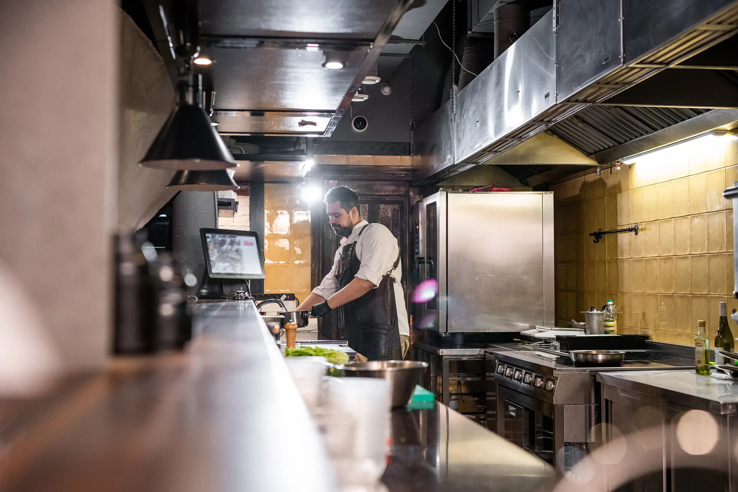 Restaurant Management System Requirements: Functional and Non-Functional Features